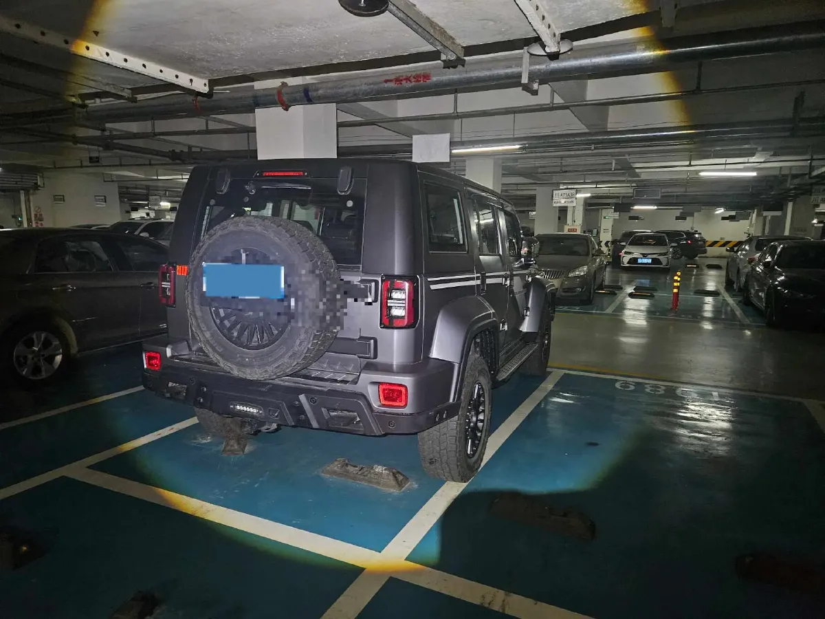 2023 Beijing BJ40 2.0T 224HP L4 8AT,autocango,china used car exporter,china ev exporter,chinese used car exporter,chinese used ev exporter