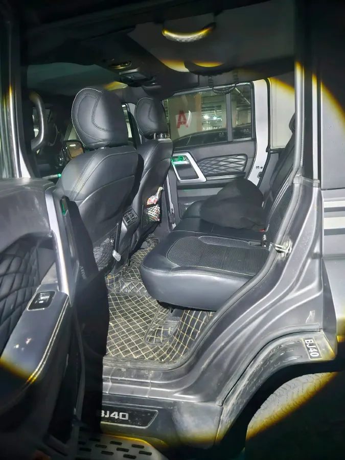 2023 Beijing BJ40 2.0T 224HP L4 8AT,autocango,china used car exporter,china ev exporter,chinese used car exporter,chinese used ev exporter
