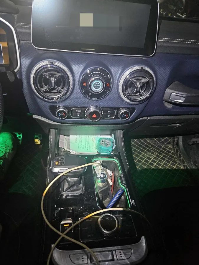 2023 Beijing BJ40 2.0T 224HP L4 8AT,autocango,china used car exporter,china ev exporter,chinese used car exporter,chinese used ev exporter