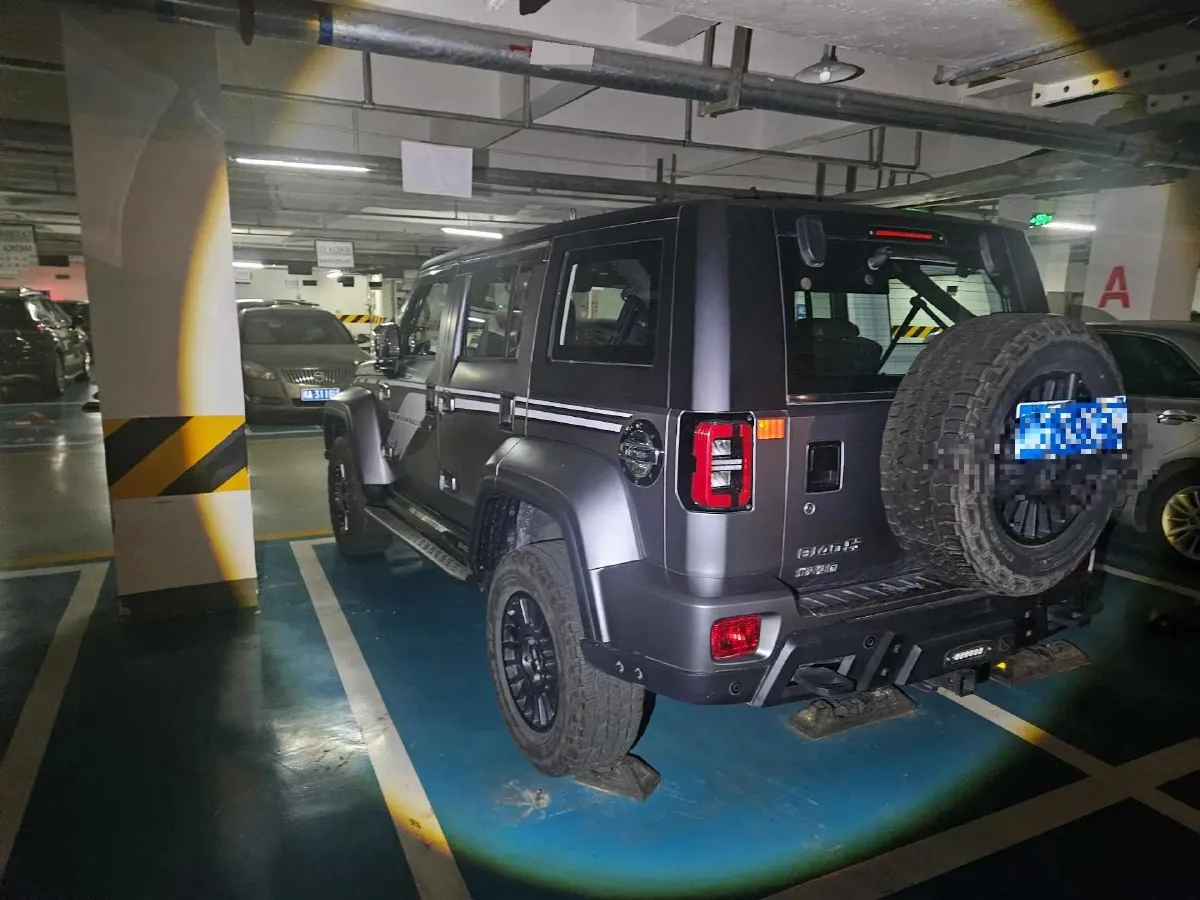 2023 Beijing BJ40 2.0T 224HP L4 8AT,autocango,china used car exporter,china ev exporter,chinese used car exporter,chinese used ev exporter