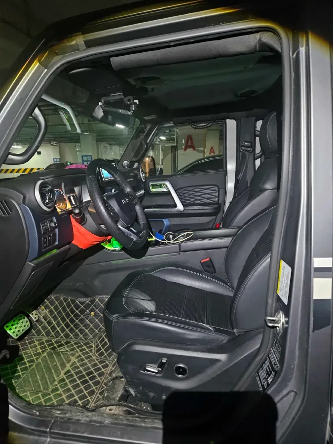 2023 Beijing BJ40 2.0T 224HP L4 8AT,autocango,china used car exporter,china ev exporter,chinese used car exporter,chinese used ev exporter