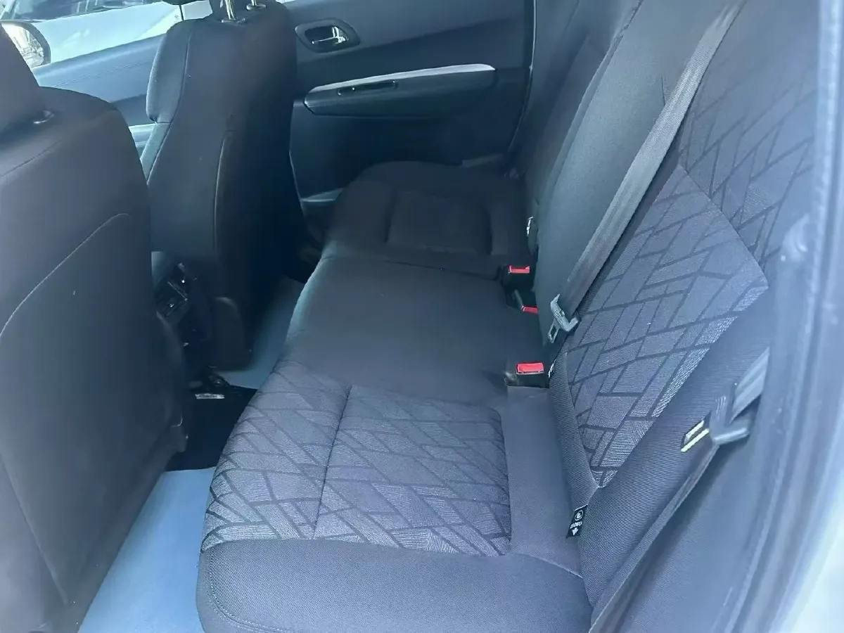 2019 Peugeot 3008 1.6T 167HP L4 6AT,autocango,china used car exporter,china ev exporter,chinese used car exporter,chinese used ev exporter
