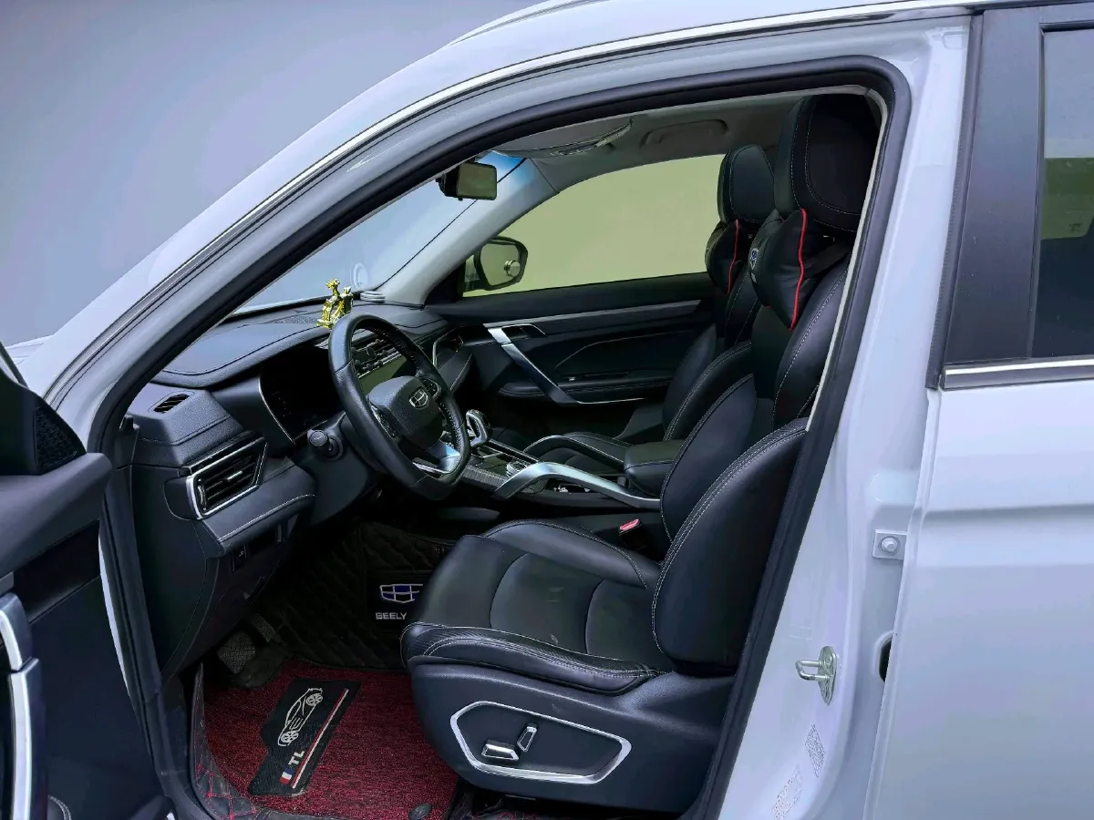 2020 Roewe i6 1.5T 169HP L4 7DCT,autocango,china used car exporter,china ev exporter,chinese used car exporter,chinese used ev exporter