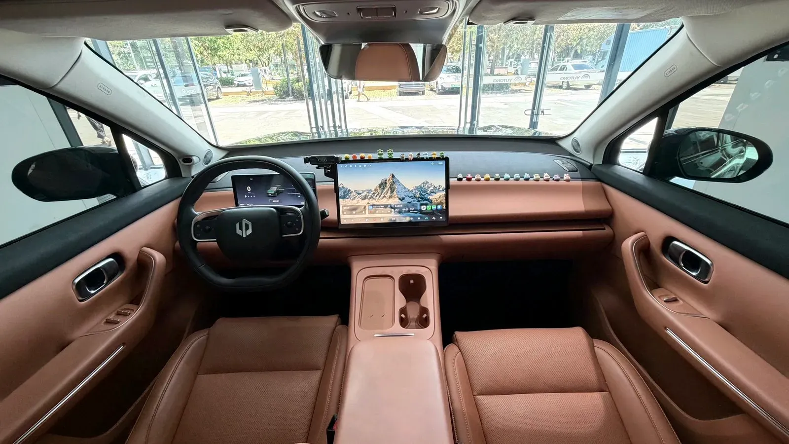 2024 Leapmotor C16 BEV 67.7KWH,autocango,china used car exporter,china ev exporter,chinese used car exporter,chinese used ev exporter