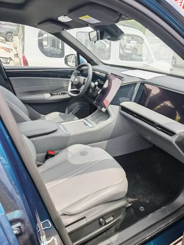 2025 Geely Galaxy L7 1.5L 112HP L4 1DHT PHEV 18.4KWH,autocango,china used car exporter,china ev exporter,chinese used car exporter,chinese used ev exporter