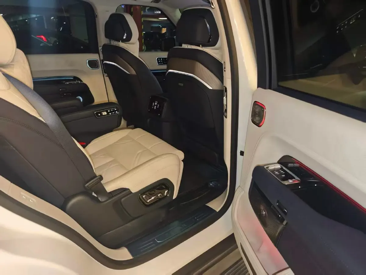 2025 Zeekr 9X 2.0T 279HP L4 1DHT PHEV,autocango,china used car exporter,china ev exporter,chinese used car exporter,chinese used ev exporter