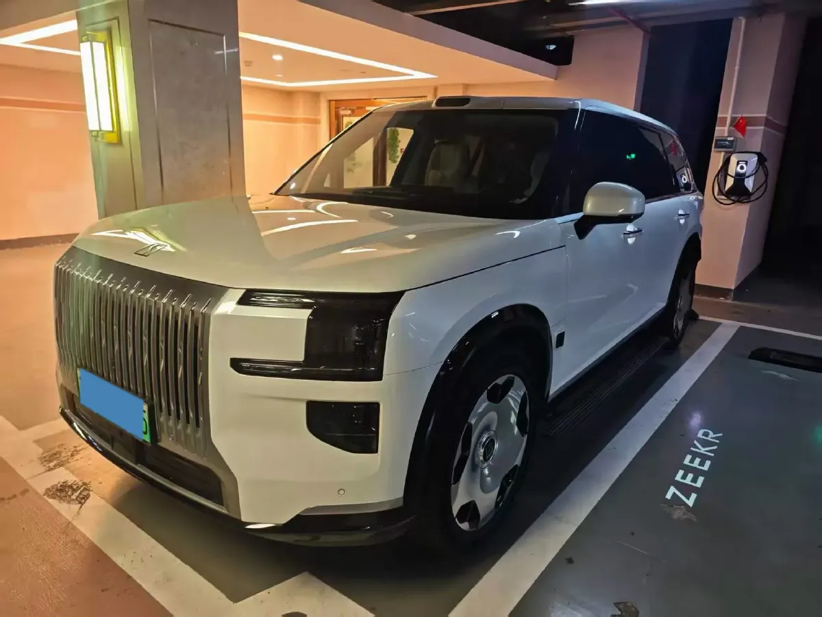 2025 Zeekr 9X 2.0T 279HP L4 1DHT PHEV,autocango,china used car exporter,china ev exporter,chinese used car exporter,chinese used ev exporter