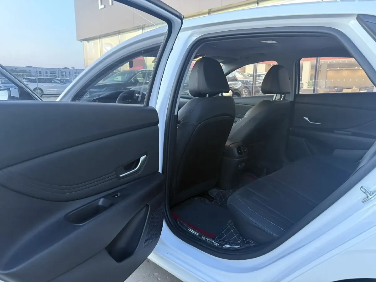 2023 Hyundai Elantra 1.5L 115HP L4 CVT,autocango,china used car exporter,china ev exporter,chinese used car exporter,chinese used ev exporter