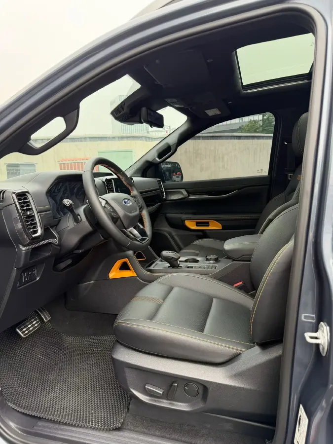 2023 Ford Ranger 2.3T 258HP L4 8AT,autocango,china used car exporter,china ev exporter,chinese used car exporter,chinese used ev exporter