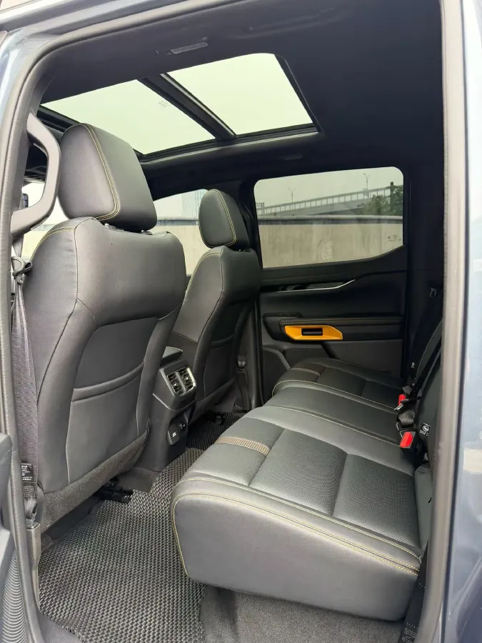 2023 Ford Ranger 2.3T 258HP L4 8AT,autocango,china used car exporter,china ev exporter,chinese used car exporter,chinese used ev exporter