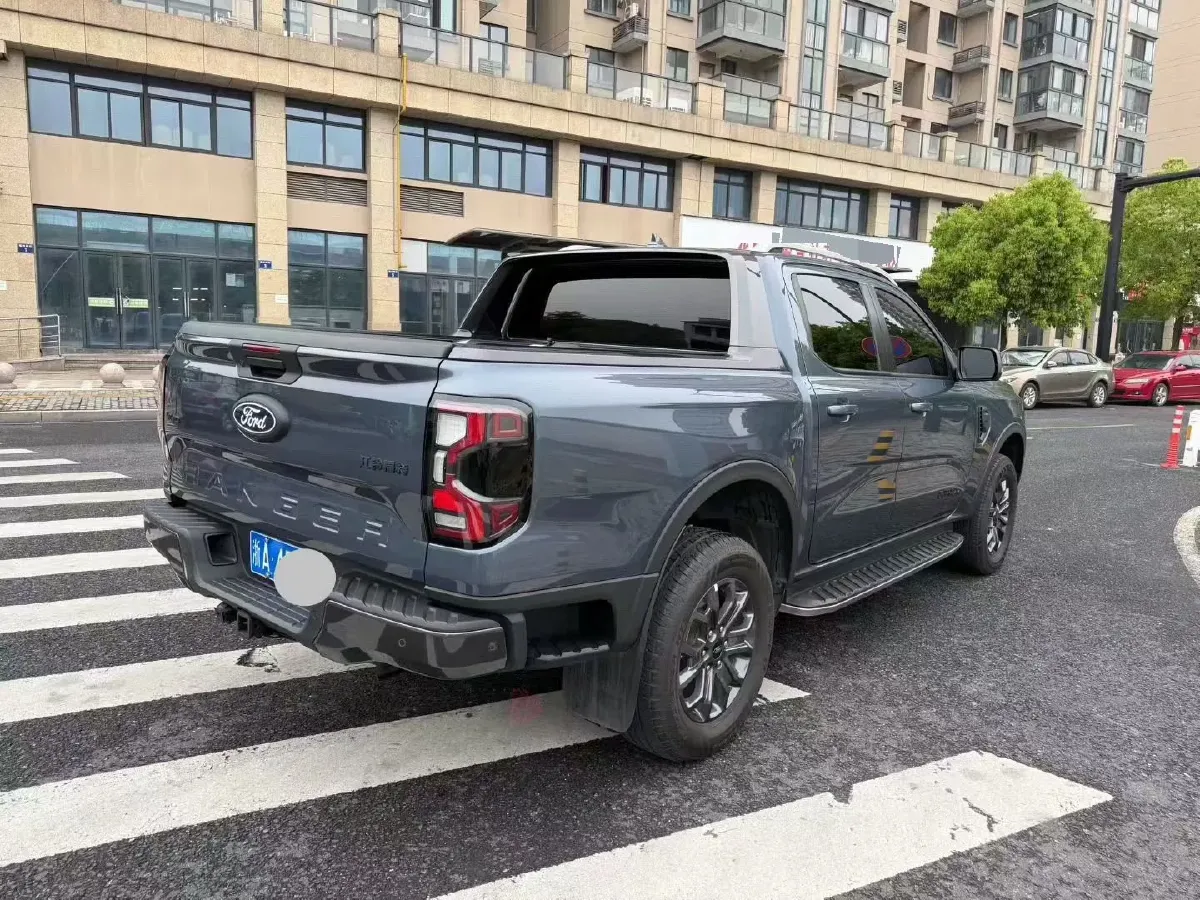 2023 Ford Ranger 2.3T 258HP L4 8AT,autocango,china used car exporter,china ev exporter,chinese used car exporter,chinese used ev exporter