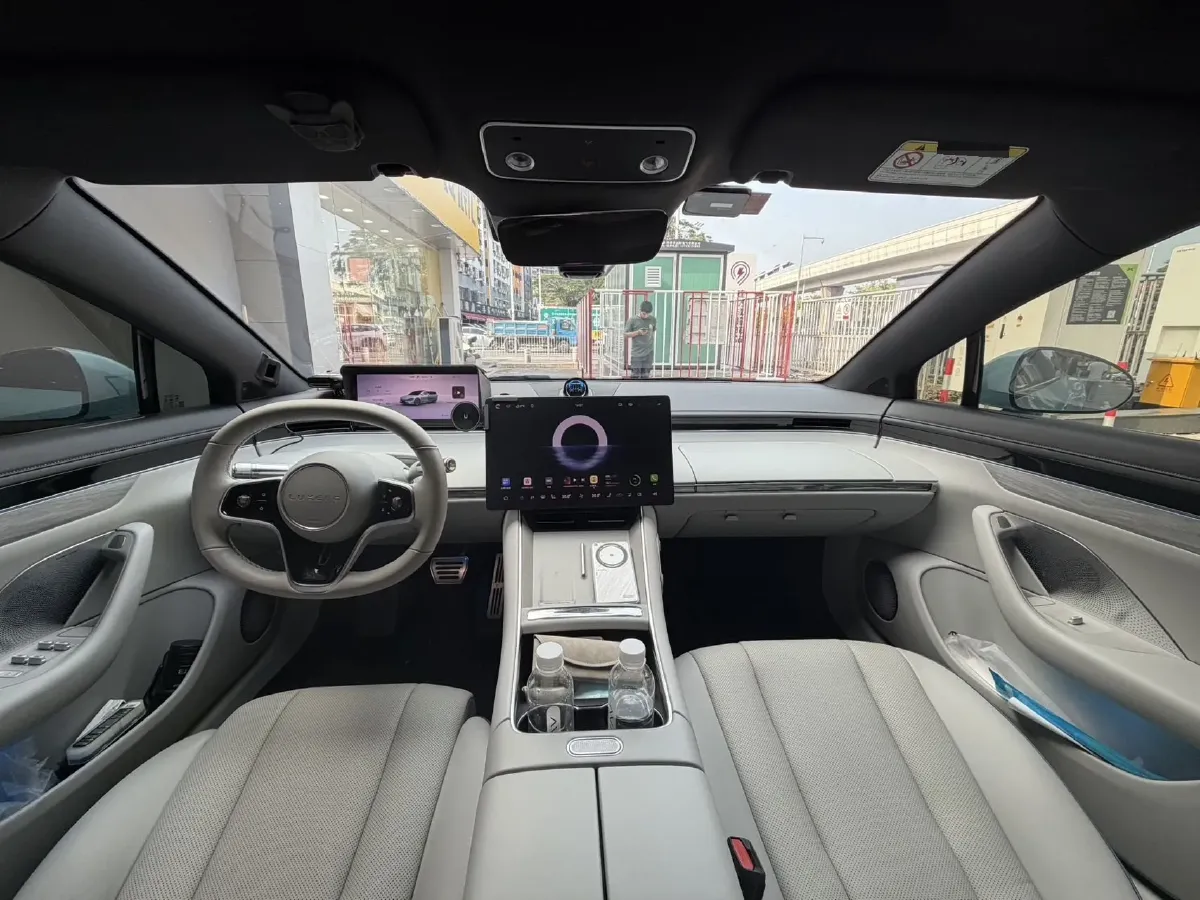 2024 Luxeed S7 BEV 82KWH,autocango,china used car exporter,china ev exporter,chinese used car exporter,chinese used ev exporter