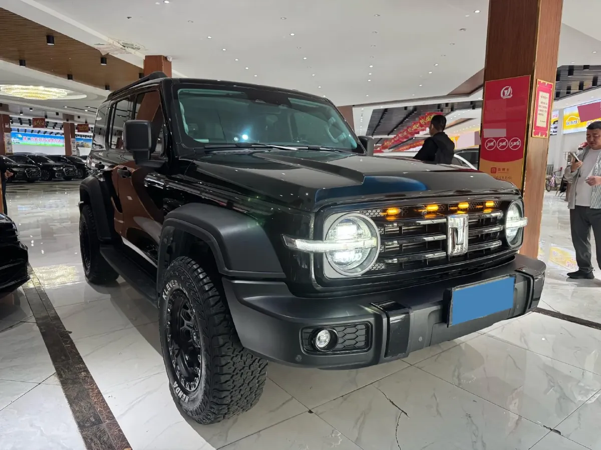 2023 Tank 300 2.0T 227HP L4 8AT,autocango,china used car exporter,china ev exporter,chinese used car exporter,chinese used ev exporter