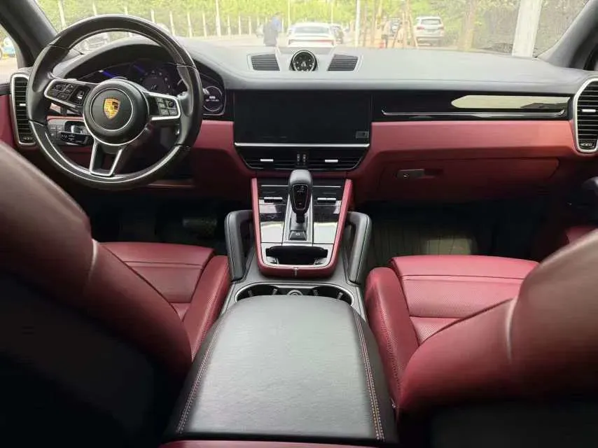 2022 Porsche Cayenne 3.0T 340HP V6 8AT,autocango,china used car exporter,china ev exporter,chinese used car exporter,chinese used ev exporter