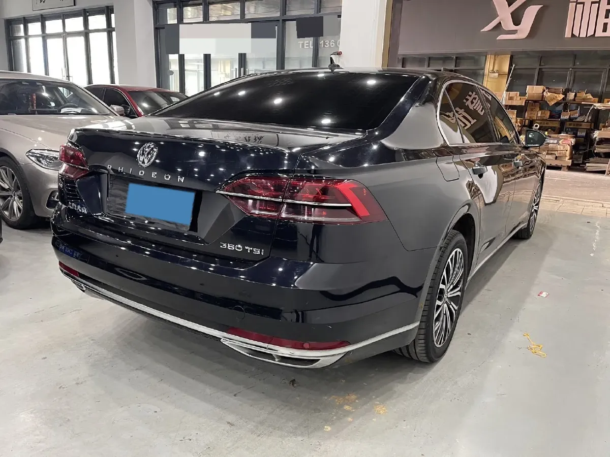 2018 Volkswagen Phideon 2.0T 224HP L4 7DCT,autocango,china used car exporter,china ev exporter,chinese used car exporter,chinese used ev exporter