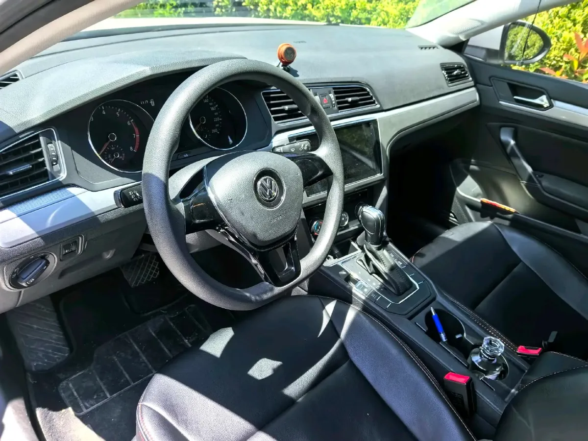 2018 Volkswagen Lamando 1.4T 131HP L4 7DCT,autocango,china used car exporter,china ev exporter,chinese used car exporter,chinese used ev exporter