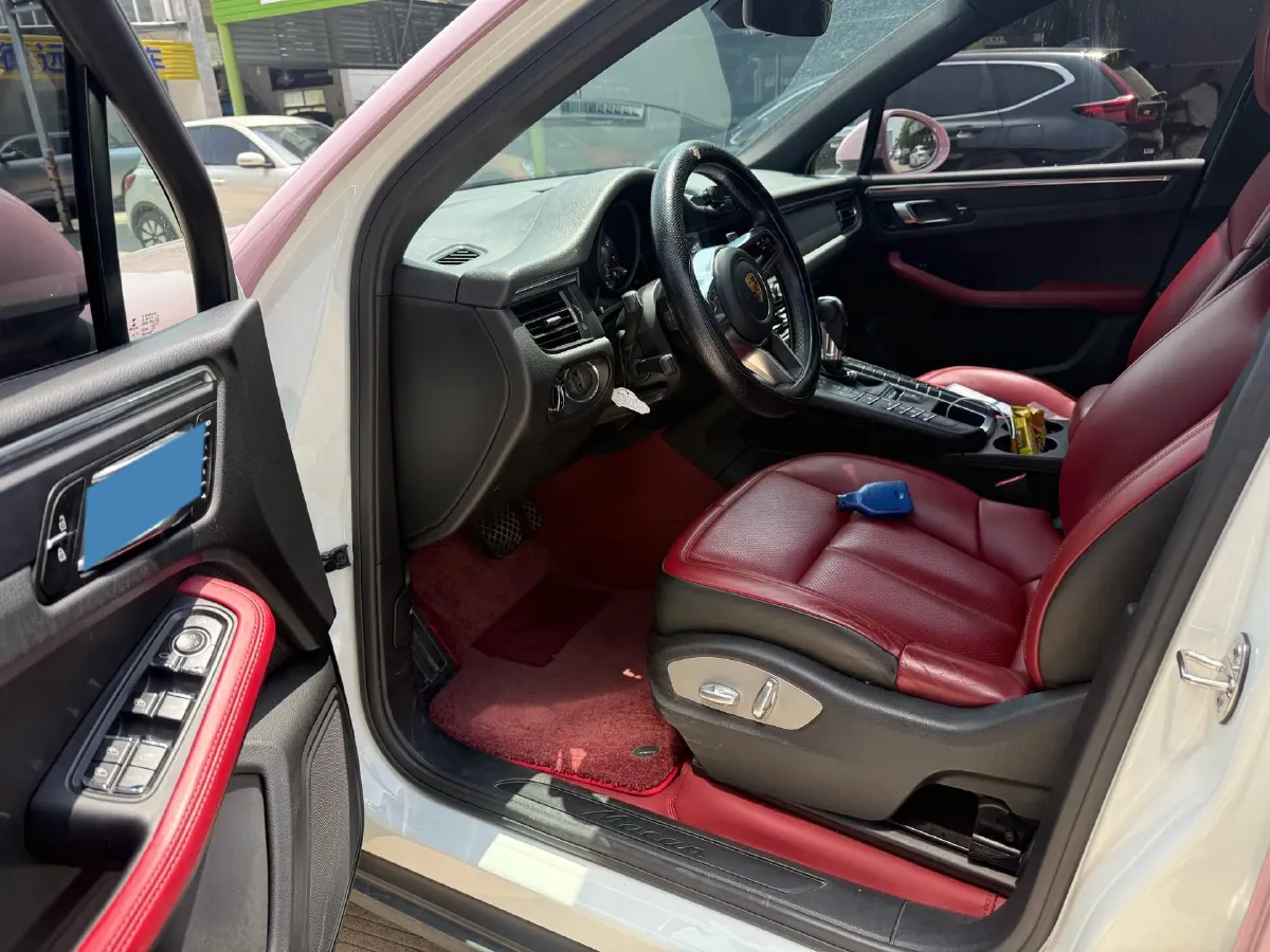 2018 Porsche Macan 2.0T 252HP L4 7DCT,autocango,china used car exporter,china ev exporter,chinese used car exporter,chinese used ev exporter