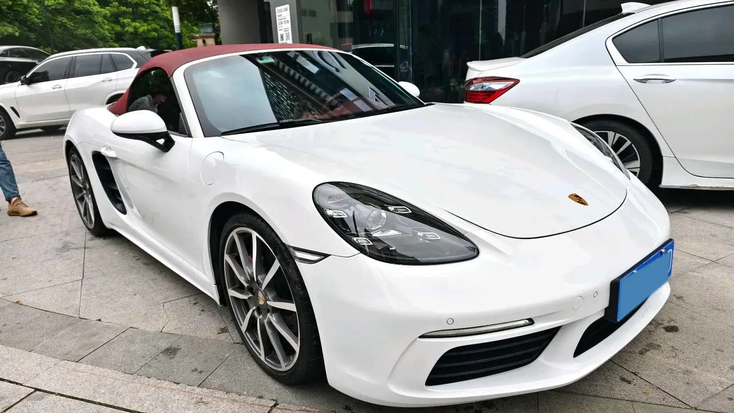 2022 Porsche 718 2.0T 250HP H4 7DCT,autocango,china used car exporter,china ev exporter,chinese used car exporter,chinese used ev exporter