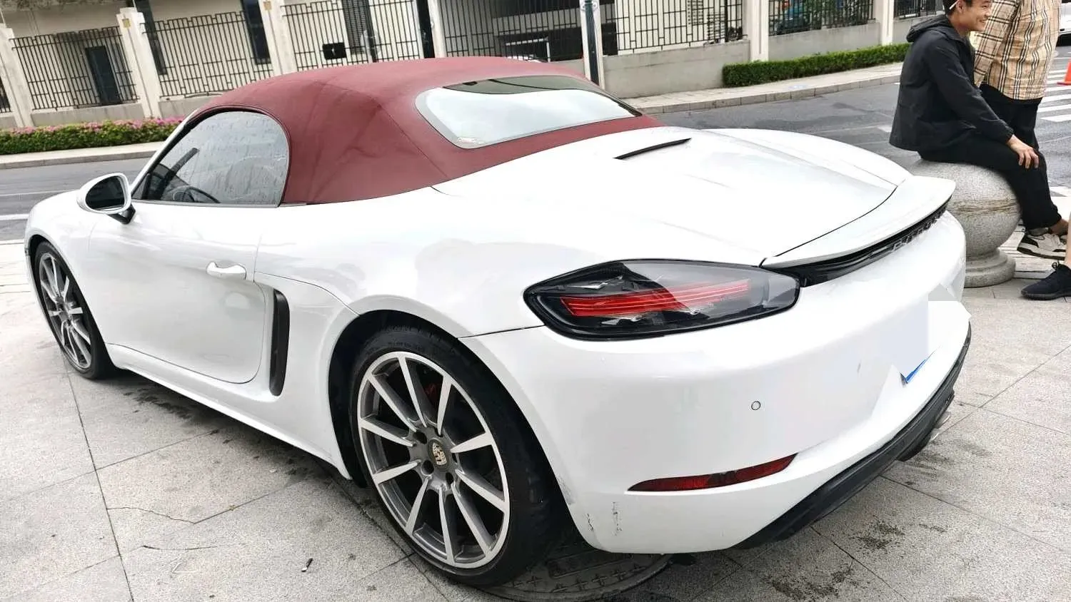 2022 Porsche 718 2.0T 250HP H4 7DCT,autocango,china used car exporter,china ev exporter,chinese used car exporter,chinese used ev exporter