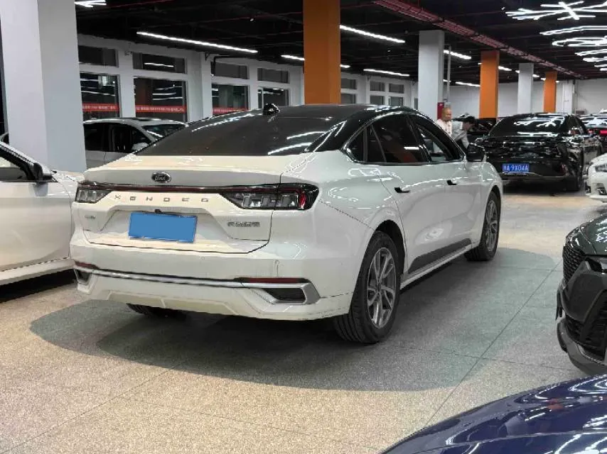 2022 Ford Mondeo 2.0T 238HP L4 8AT,autocango,china used car exporter,china ev exporter,chinese used car exporter,chinese used ev exporter