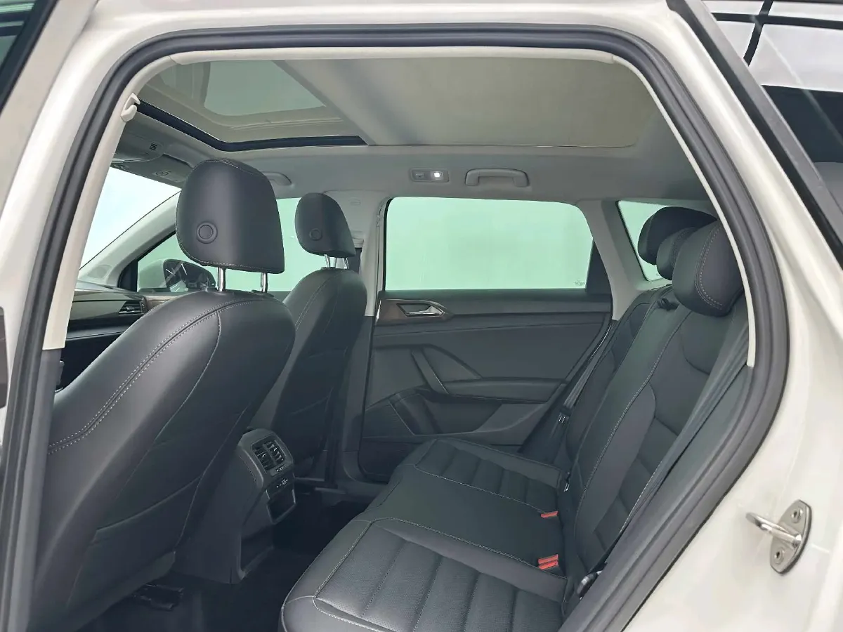 2022 Volkswagen Tharu 1.4T 150HP L4 7DCT,autocango,china used car exporter,china ev exporter,chinese used car exporter,chinese used ev exporter