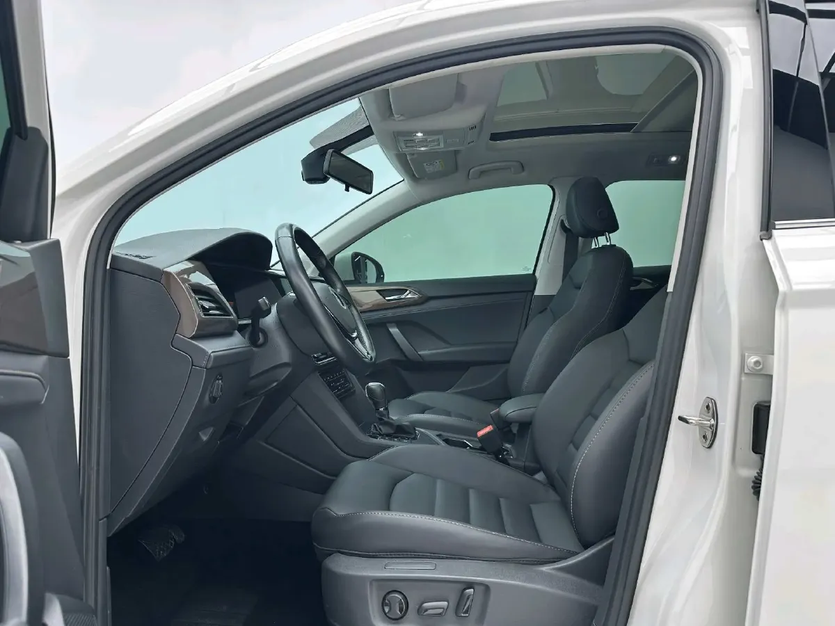 2022 Volkswagen Tharu 1.4T 150HP L4 7DCT,autocango,china used car exporter,china ev exporter,chinese used car exporter,chinese used ev exporter
