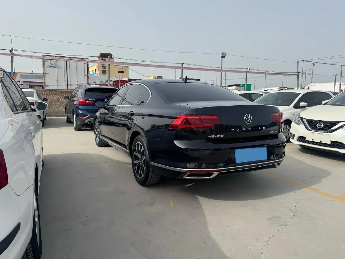 2020 Volkswagen Magotan 2.0T 186HP L4 7DCT,autocango,china used car exporter,china ev exporter,chinese used car exporter,chinese used ev exporter