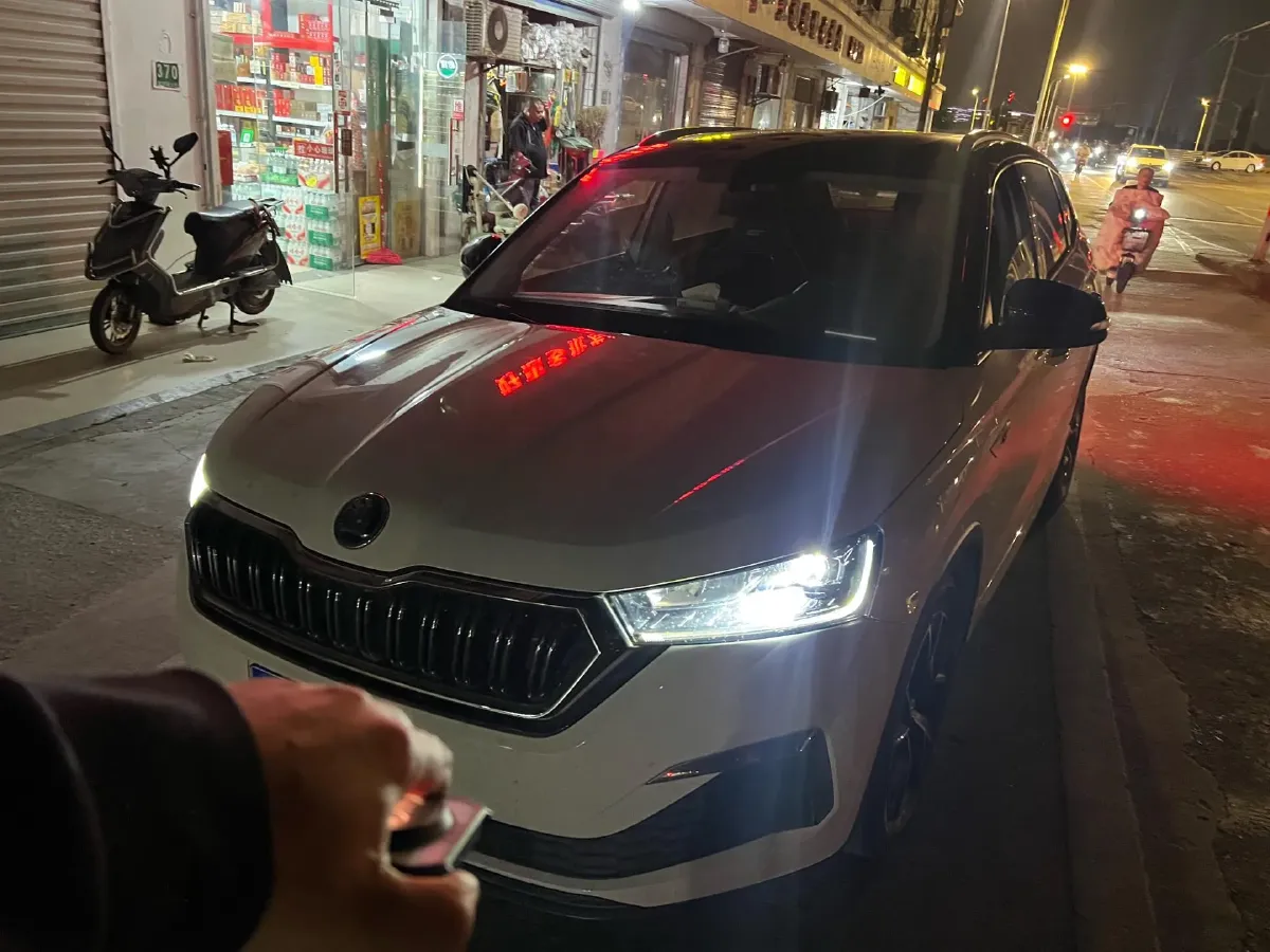 2021 Skoda Kamiq 1.2T 116HP L4 7DCT,autocango,china used car exporter,china ev exporter,chinese used car exporter,chinese used ev exporter