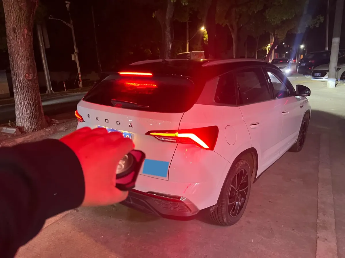 2021 Skoda Kamiq 1.2T 116HP L4 7DCT,autocango,china used car exporter,china ev exporter,chinese used car exporter,chinese used ev exporter