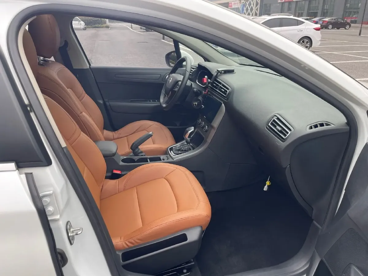 2018 Citroen C4 C-Quatre 1.6L 117HP L4 6AT,autocango,china used car exporter,china ev exporter,chinese used car exporter,chinese used ev exporter