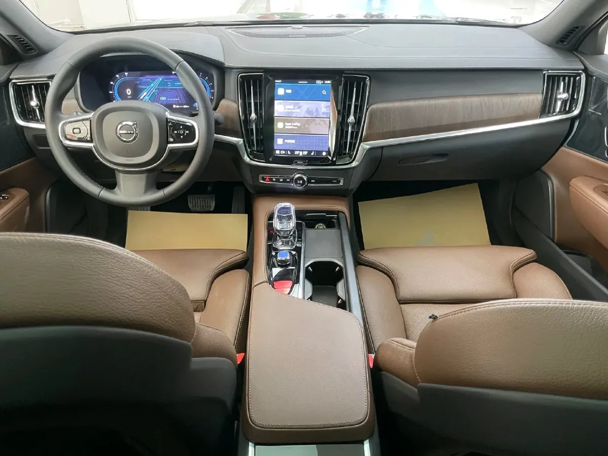 2024 Volvo S90 2.0T 250HP L4 8AT,autocango,china used car exporter,china ev exporter,chinese used car exporter,chinese used ev exporter