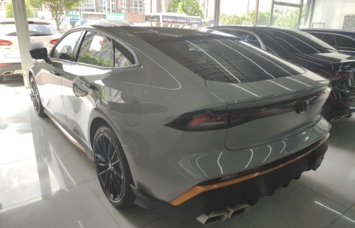2024 ChangAn UNI-V 1.5T 188HP L4 7DCT,autocango,china used car exporter,china ev exporter,chinese used car exporter,chinese used ev exporter