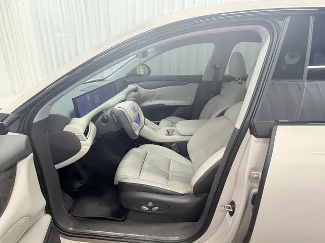 2023 IM LS6 BEV 71KWH,autocango,china used car exporter,china ev exporter,chinese used car exporter,chinese used ev exporter