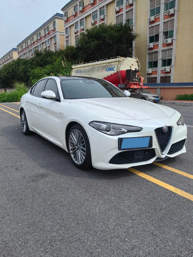 2017 Infiniti Q50 3.5L 320HP V6 7AT Hybrid,autocango,china used car exporter,china ev exporter,chinese used car exporter,chinese used ev exporter