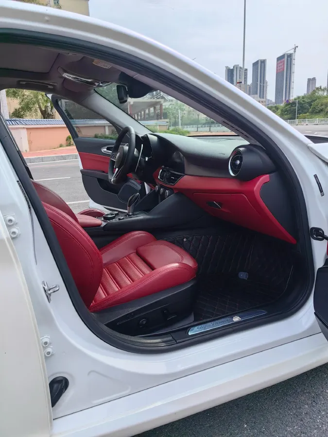 2017 Infiniti Q50 3.5L 320HP V6 7AT Hybrid,autocango,china used car exporter,china ev exporter,chinese used car exporter,chinese used ev exporter