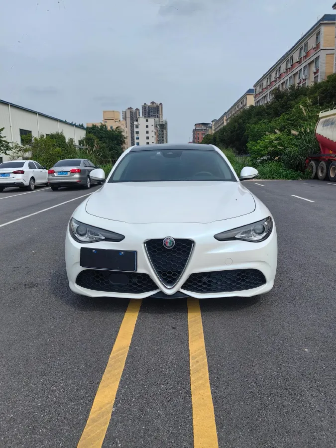 2017 Infiniti Q50 3.5L 320HP V6 7AT Hybrid,autocango,china used car exporter,china ev exporter,chinese used car exporter,chinese used ev exporter