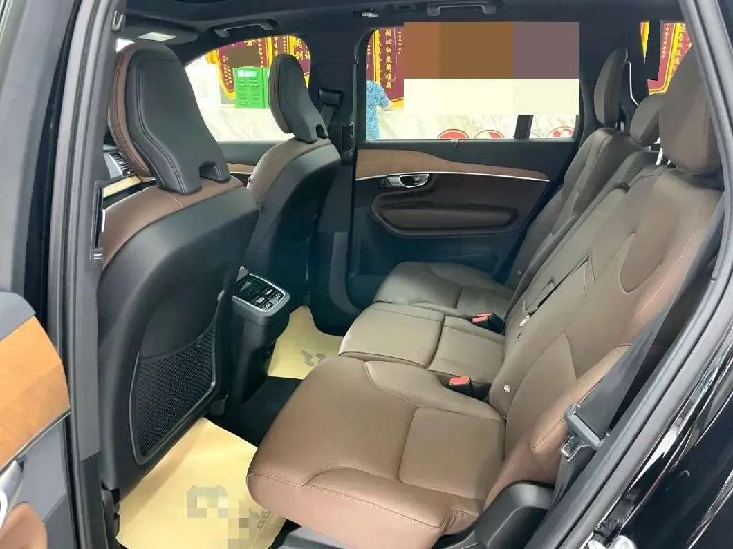 2024 Volvo XC90 2.0T 299HP L4 8AT,autocango,china used car exporter,china ev exporter,chinese used car exporter,chinese used ev exporter