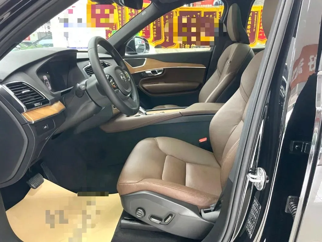 2024 Volvo XC90 2.0T 299HP L4 8AT,autocango,china used car exporter,china ev exporter,chinese used car exporter,chinese used ev exporter