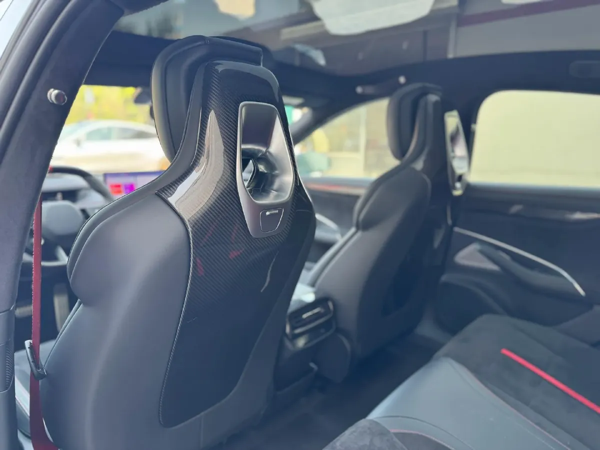 2025 MI SU7 Ultra BEV 93.7KWH,autocango,china used car exporter,china ev exporter,chinese used car exporter,chinese used ev exporter