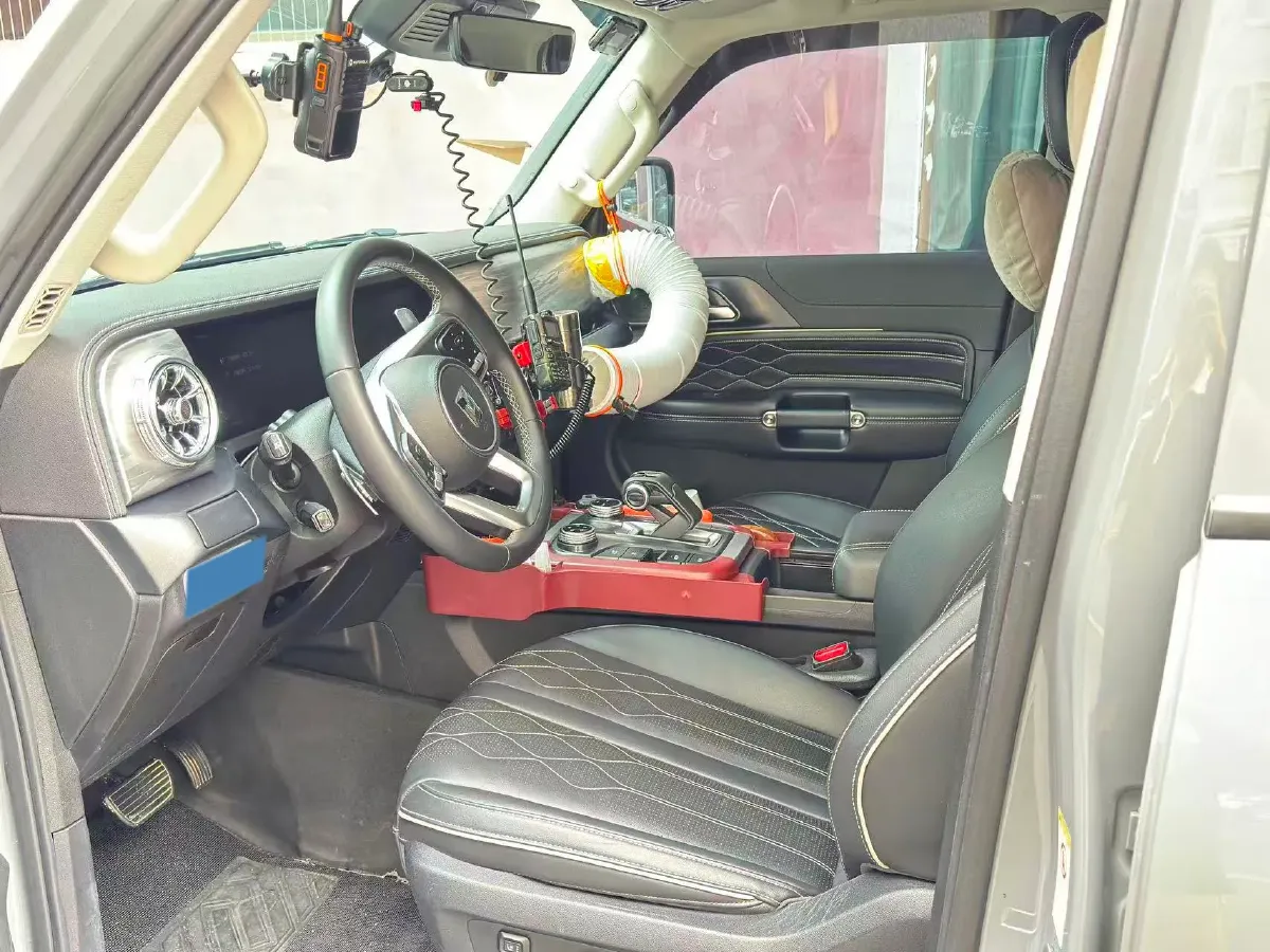 2022 Tank 300 2.0T 227HP L4 8AT,autocango,china used car exporter,china ev exporter,chinese used car exporter,chinese used ev exporter