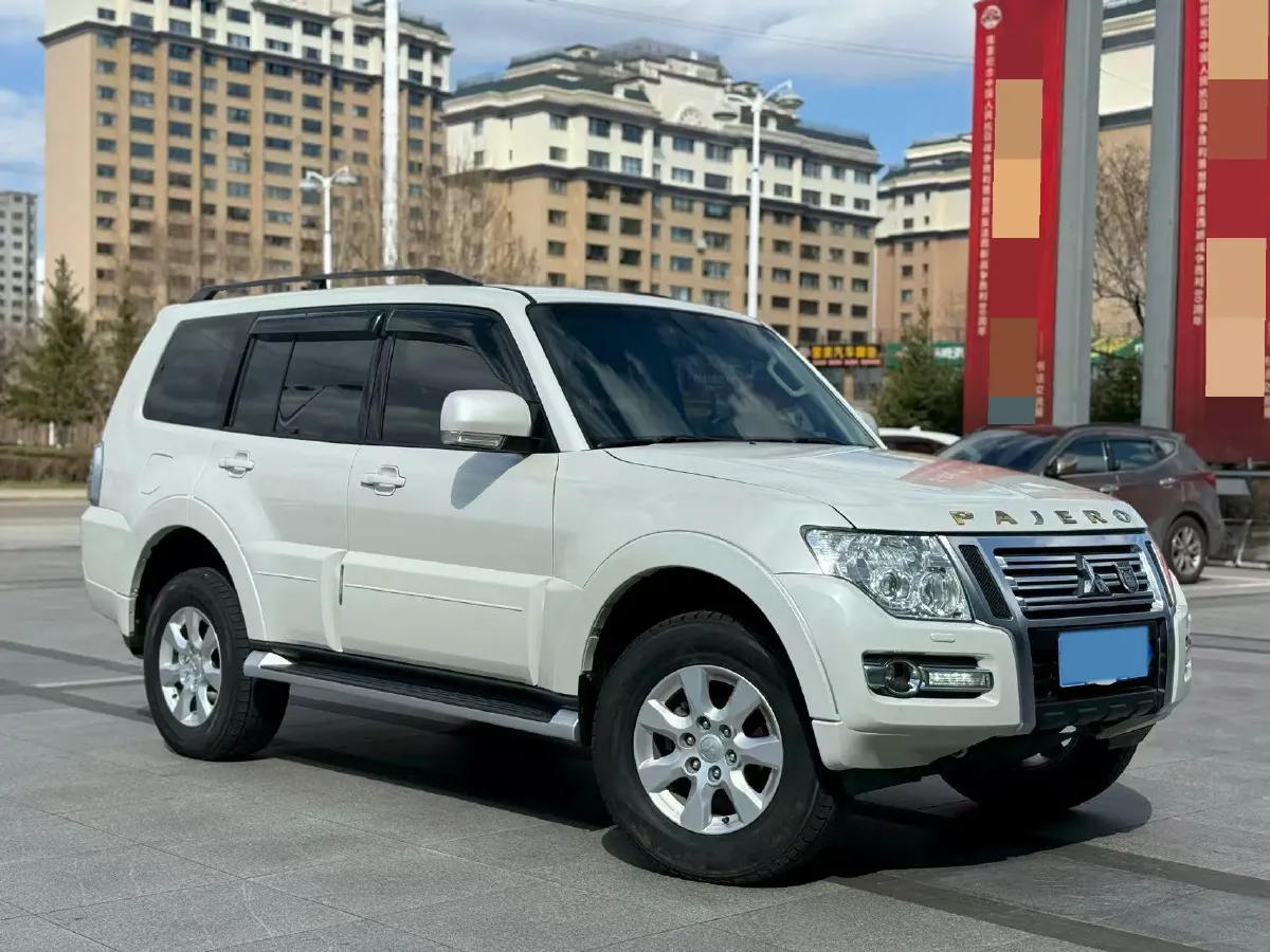 2019 Mitsubishi Pajero 3.0L 174HP V6 5AT,autocango,china used car exporter,china ev exporter,chinese used car exporter,chinese used ev exporter