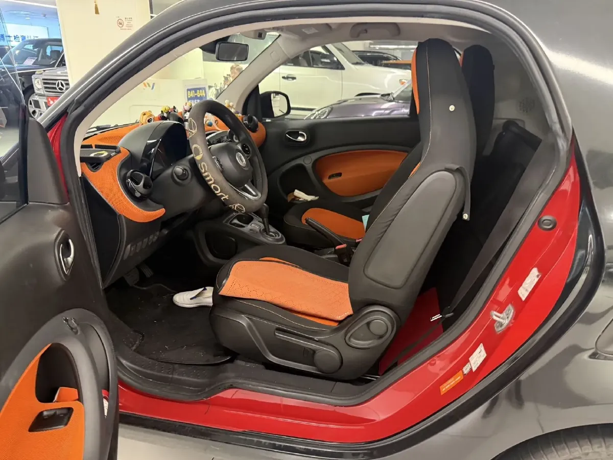 2015 Smart smart fortwo 1.0L 71HP L3 6DCT,autocango,china used car exporter,china ev exporter,chinese used car exporter,chinese used ev exporter