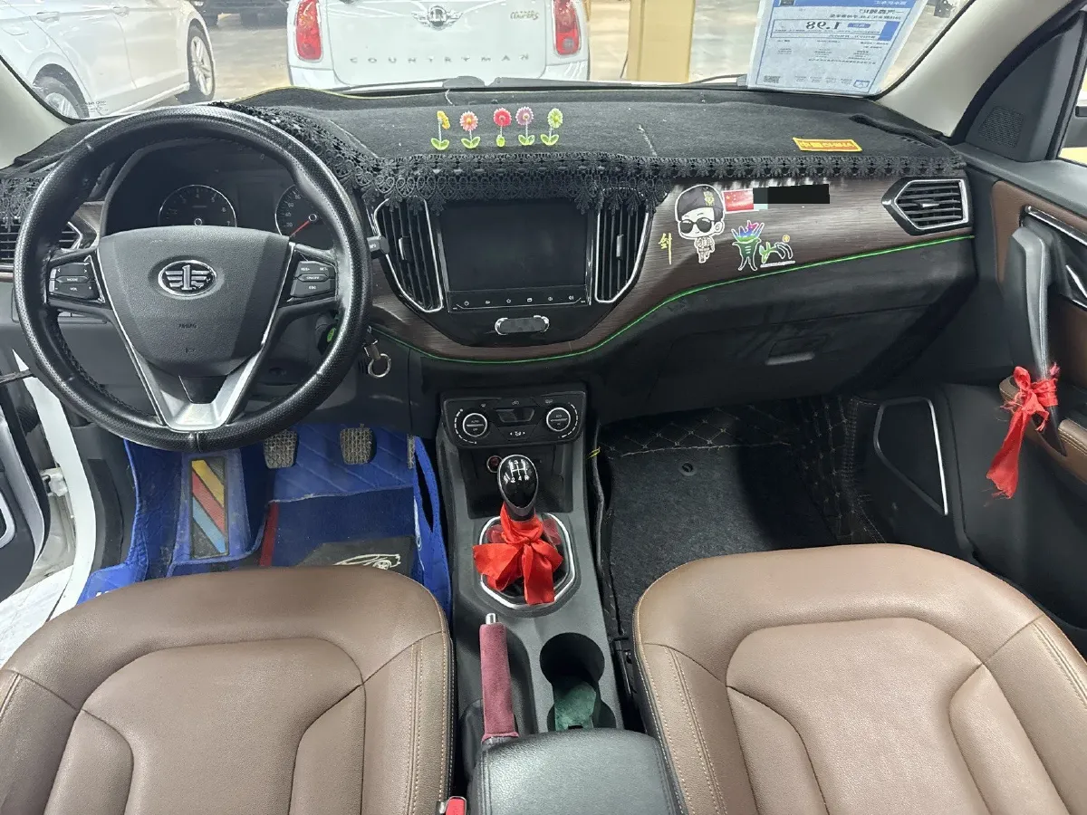 2017 FAW Senia R7 1.6L 116HP L4 5MT,autocango,china used car exporter,china ev exporter,chinese used car exporter,chinese used ev exporter
