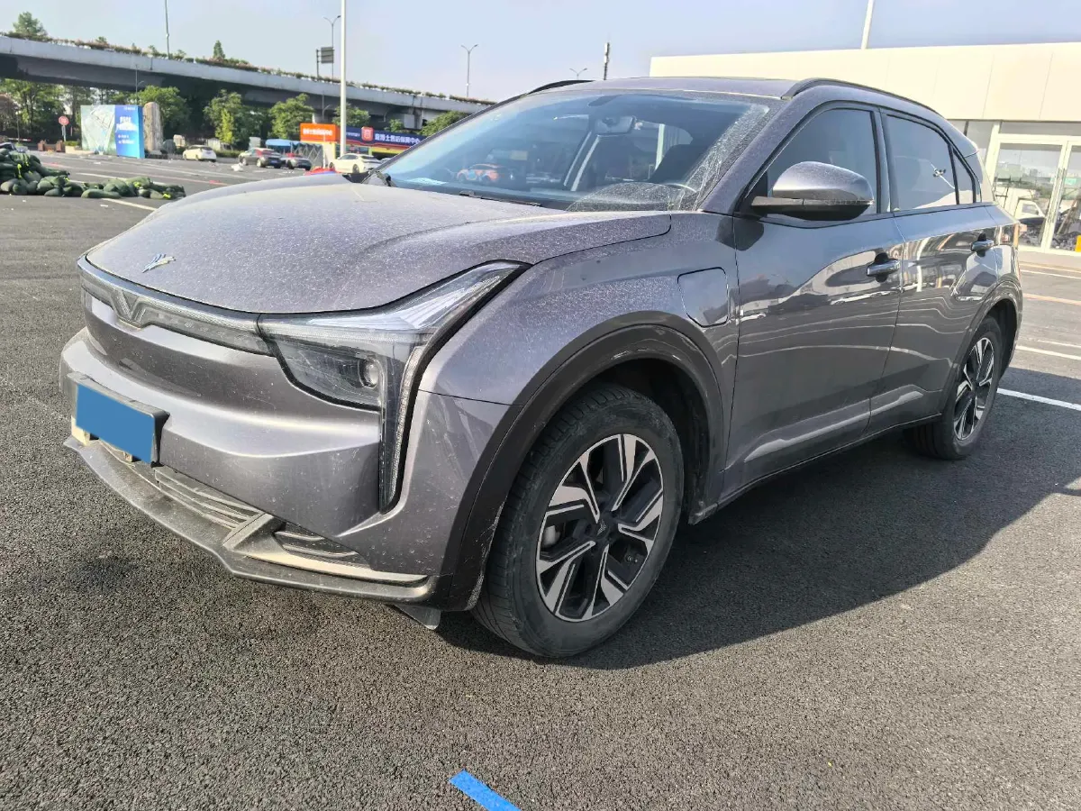 2022 Venucia Grand V 1.5T 190HP L4 7DCT,autocango,china used car exporter,china ev exporter,chinese used car exporter,chinese used ev exporter