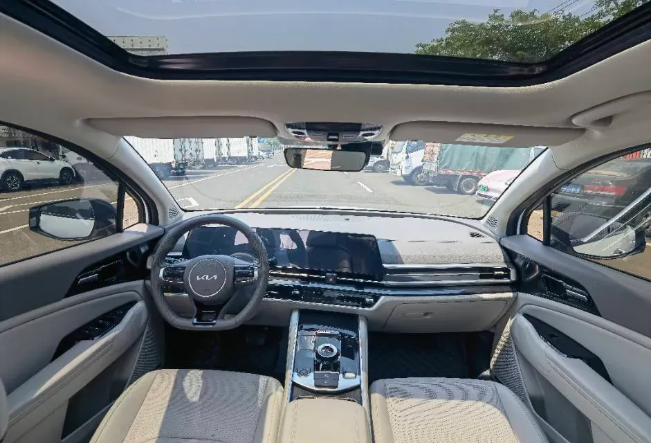 2025 Kia Sportage 1.5T 200HP L4 8AT,autocango,china used car exporter,china ev exporter,chinese used car exporter,chinese used ev exporter