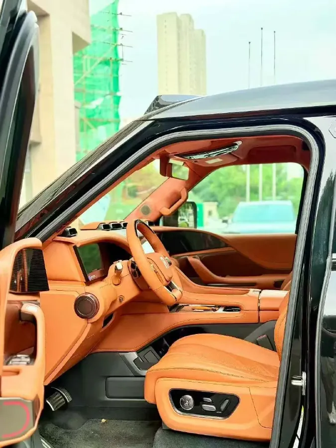 2023 YangWang U8 2.0T 272HP L4 REEV 49.05KWH,autocango,china used car exporter,china ev exporter,chinese used car exporter,chinese used ev exporter