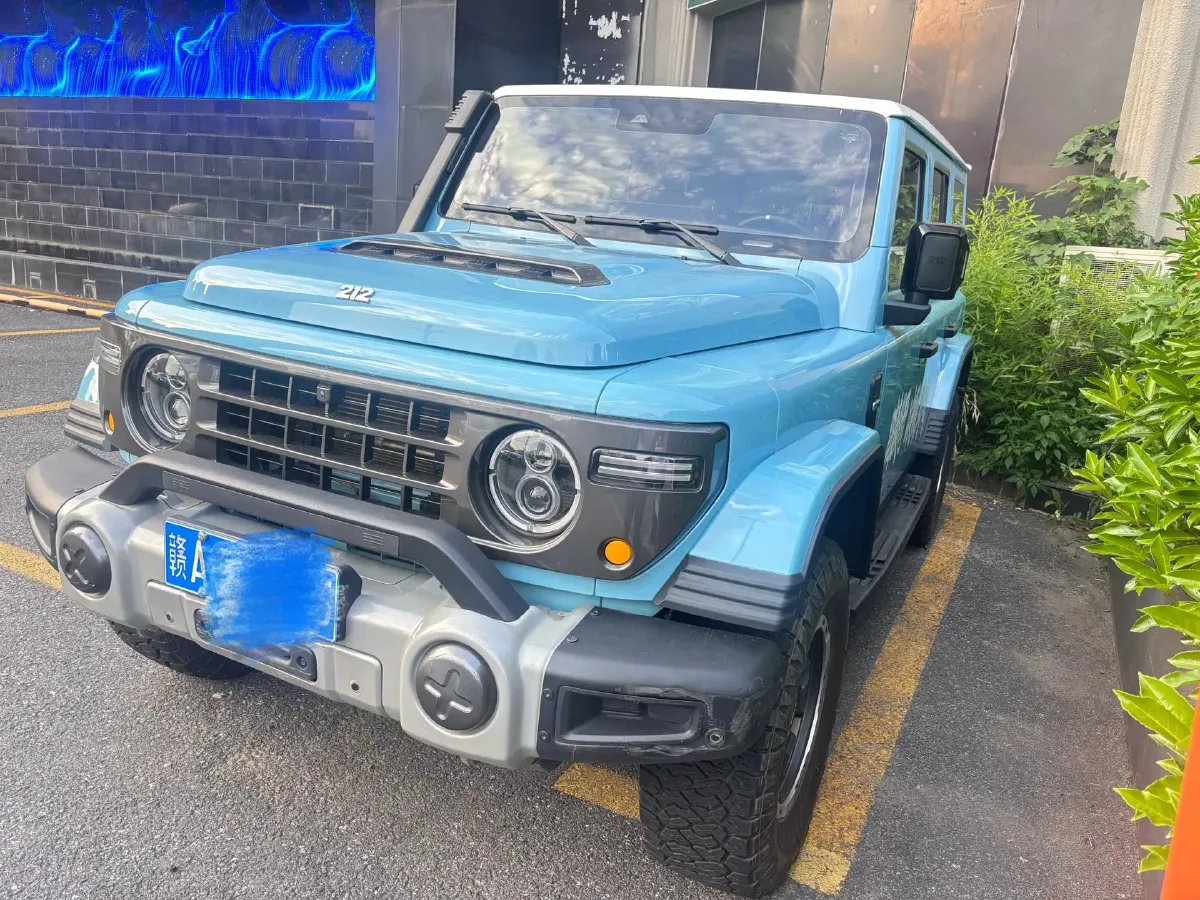 2025 212 212 T01 2.0T 252HP L4 8AT,autocango,china used car exporter,china ev exporter,chinese used car exporter,chinese used ev exporter