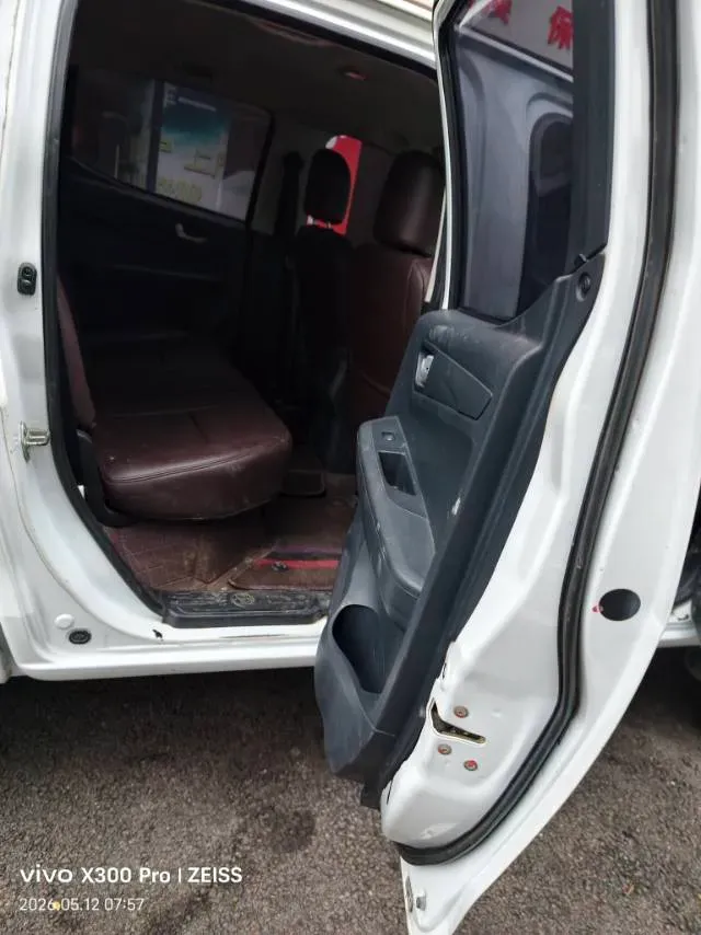 2016 Isuzu RE-MAX Jim 2.8T 109HP L4 5MT,autocango,china used car exporter,china ev exporter,chinese used car exporter,chinese used ev exporter