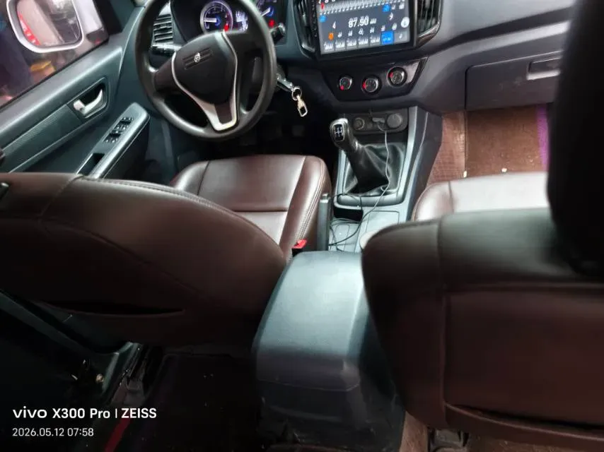 2016 Isuzu RE-MAX Jim 2.8T 109HP L4 5MT,autocango,china used car exporter,china ev exporter,chinese used car exporter,chinese used ev exporter