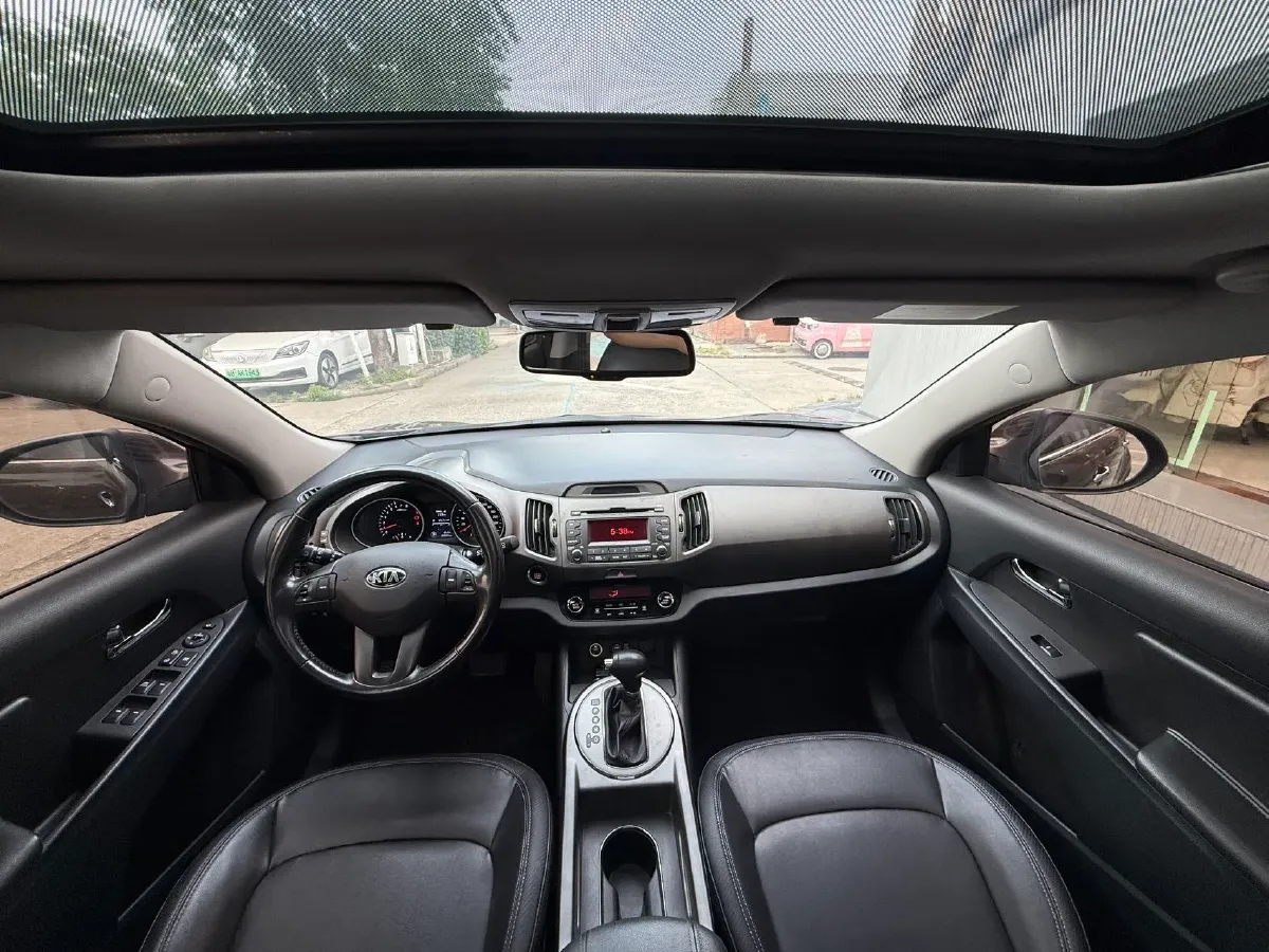 2016 Kia Sportage R 2.0L 165HP L4 6AT,autocango,china used car exporter,china ev exporter,chinese used car exporter,chinese used ev exporter